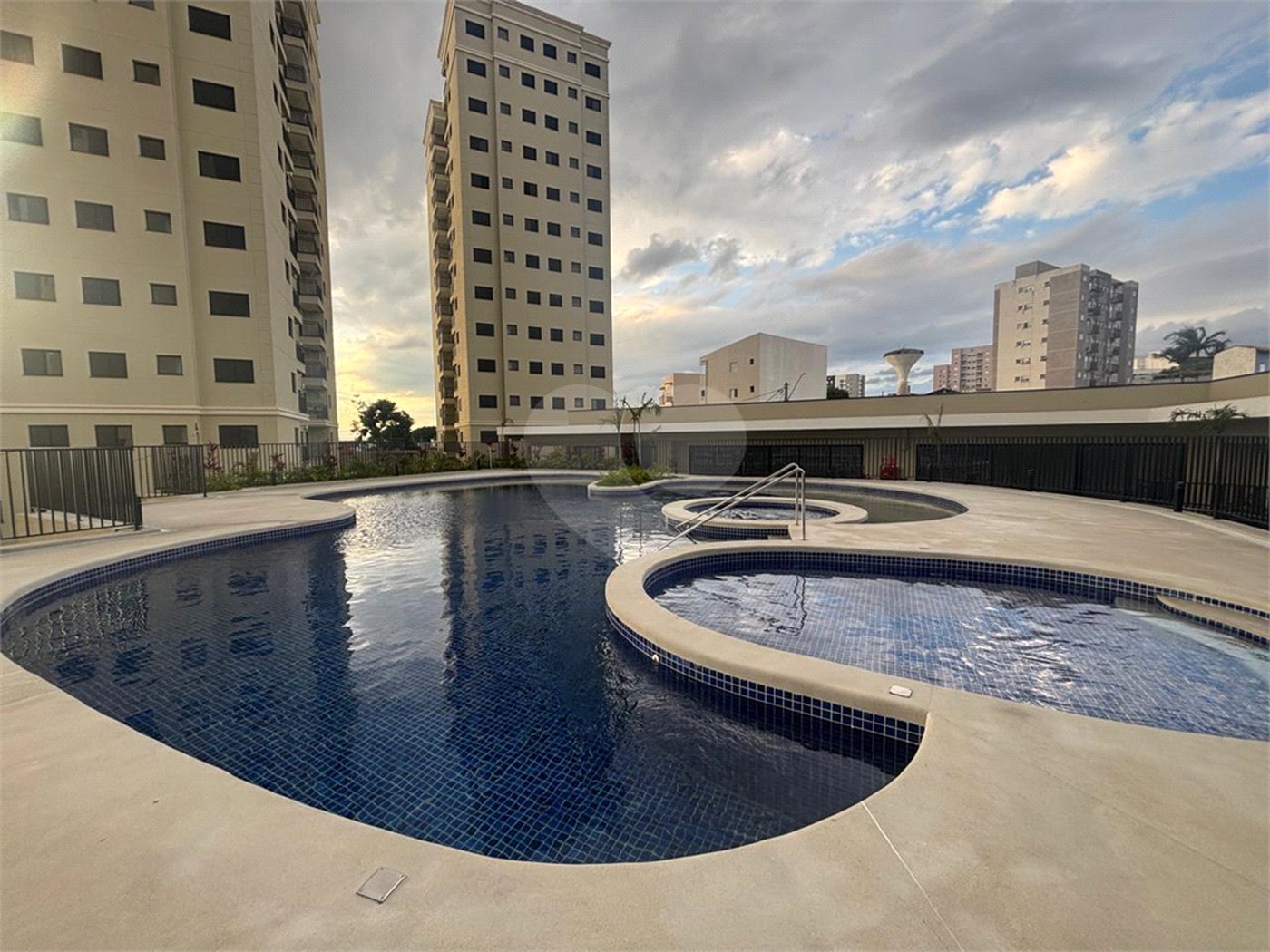 Apartamento à venda com 2 quartos, sendo 1 suíte, em Vila Barão, Sorocaba, SP