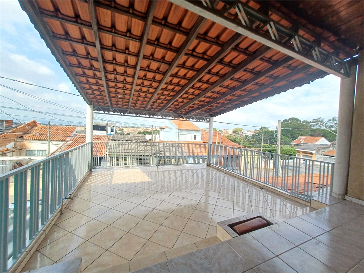 Sobrado à venda com 2 quartos em Jardim Guaíba, Sorocaba, SP