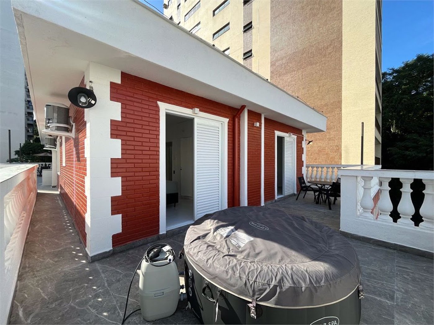 Apartamento Residencial à venda, Centro, Guarujá - AP0133.