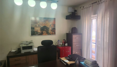 Sobrado à venda com 4 quartos, sendo 1 suíte,  em Água Branca, São Paulo, SP
