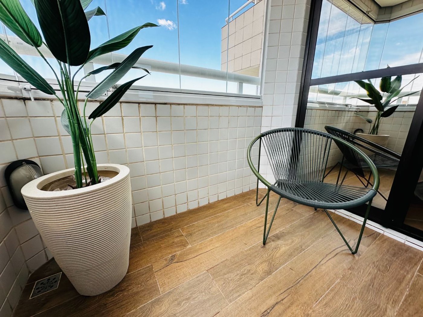 Flat com 1 dormitório para alugar, 43 m² por R$ 7.500,00/mês - Boqueirão - Santos/SP