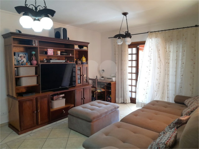 Sobrado à venda com 3 quartos, sendo 1 suíte,  em Vila Maria, São Paulo, SP