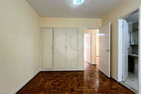 Apartamento à venda com 3 quartos, sendo 1 suíte, em Pinheiros, São Paulo, SP