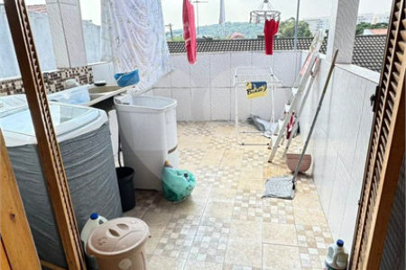 Sobrado à venda com 4 quartos em Interlagos, São Paulo, SP