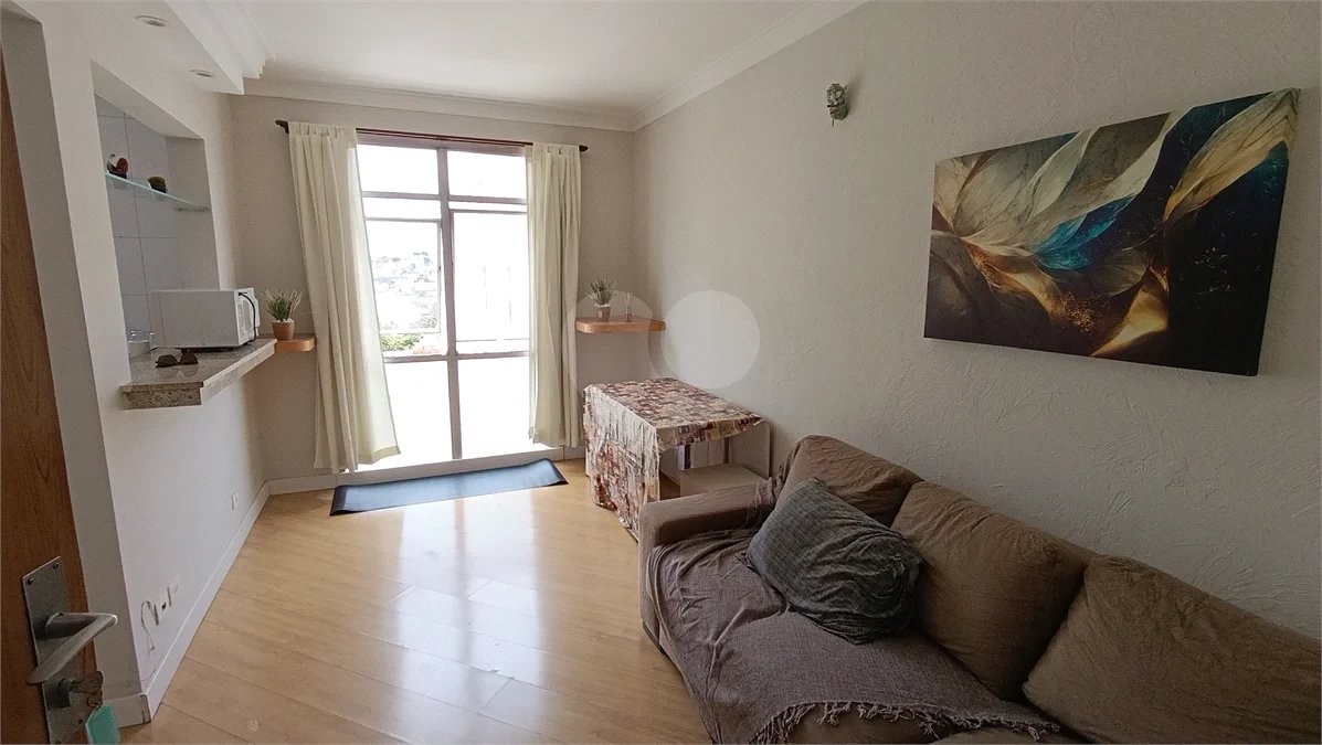 LINDO APARTAMENTO COM 2 QUARTOS NA SANTA CATARINA.