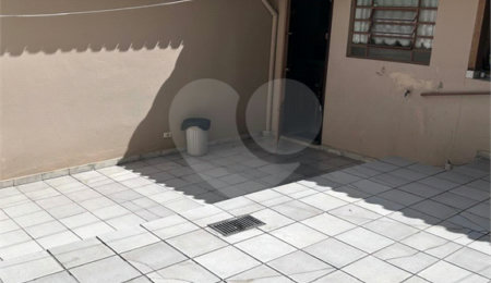 Casa Térrea à venda com 3 quartos, sendo 1 suíte, em Chácara Inglesa, São Paulo, SP