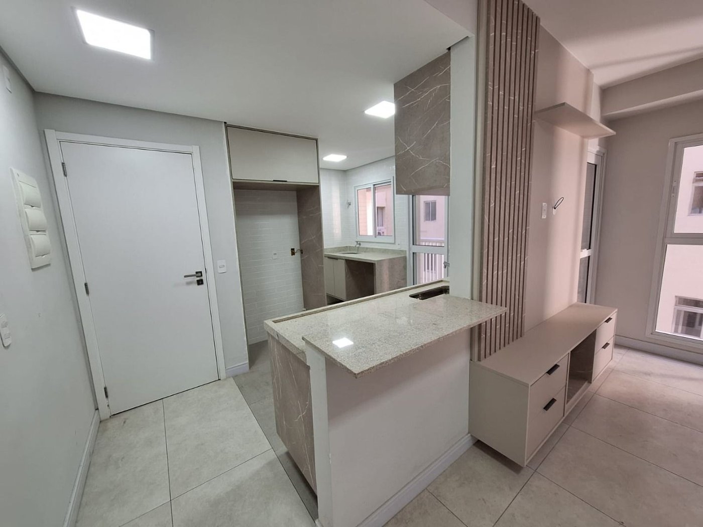 Apartamento com 2 dormitórios à venda, 82 m² por R$ 956.000,00 - Aparecida - Santos/SP