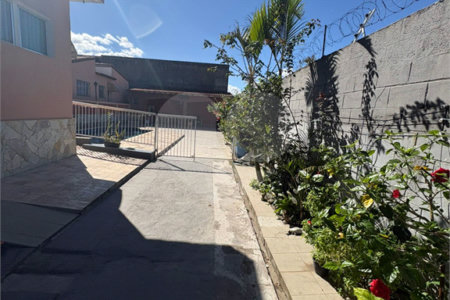 Casa Térrea à venda com 3 quartos em Vila Áurea, Poá, SP