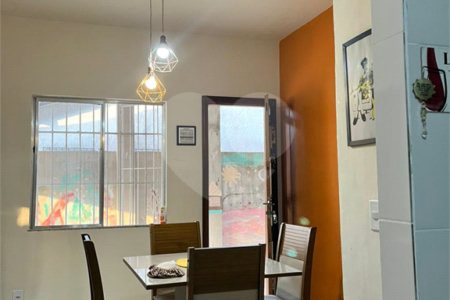 Casa à venda com 2 quartos, sendo 1 suíte,  em Caminho de Búzios, Cabo Frio, RJ