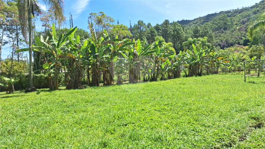Chácara à venda com 4 quartos, sendo 1 suíte, em Taiaçupeba, Mogi das Cruzes, SP