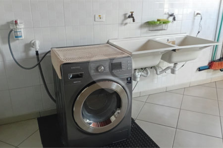 Sobrado à venda com 4 quartos, sendo 2 suítes,  em Vila Gilda, Santo André, SP