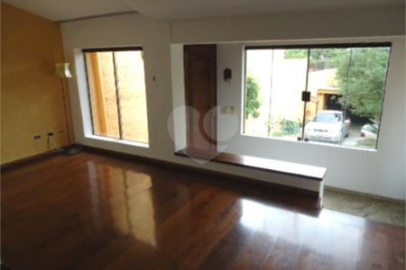 Sobrado à venda ou para alugar com 2 suítes em Paraisópolis, São Paulo, SP