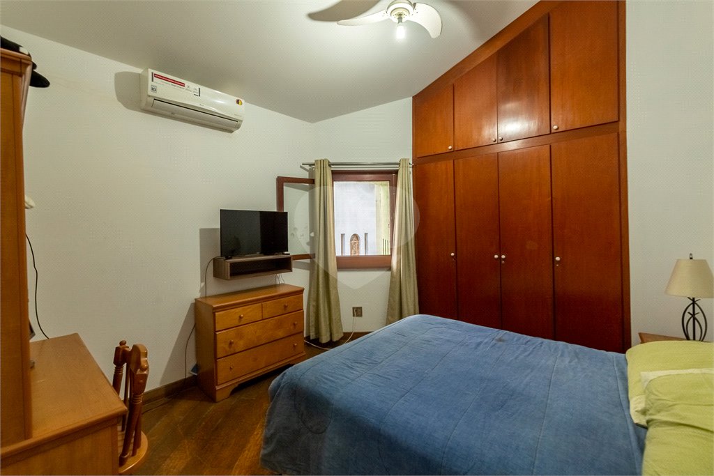 Casa à venda com 4 quartos, sendo 2 suítes, em Brooklin Paulista, São Paulo, SP