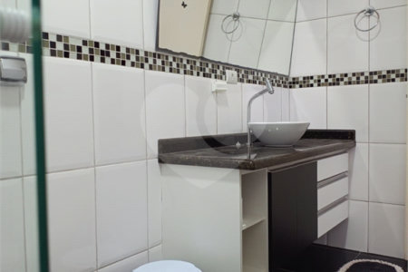 Sobrado à venda com 3 quartos, sendo 2 suítes,  em Jardim Wanel Ville V, Sorocaba, SP