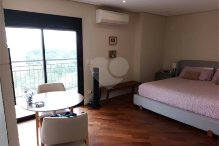 Apartamento à venda com 4 suítes em Santo Amaro, São Paulo, SP