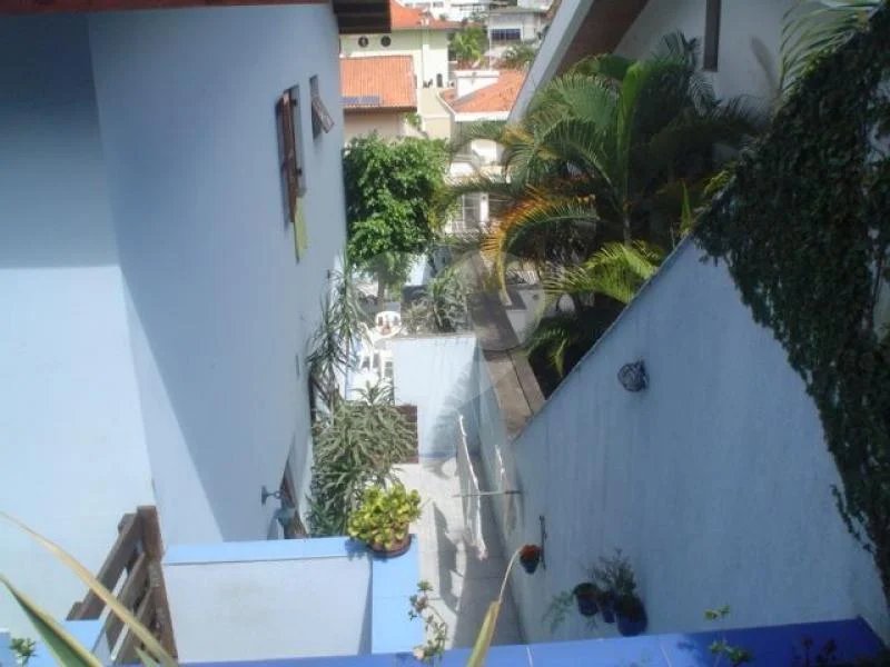 Sobrado à venda com 4 quartos, sendo 3 suítes, em Jardim São Bento, São Paulo, SP