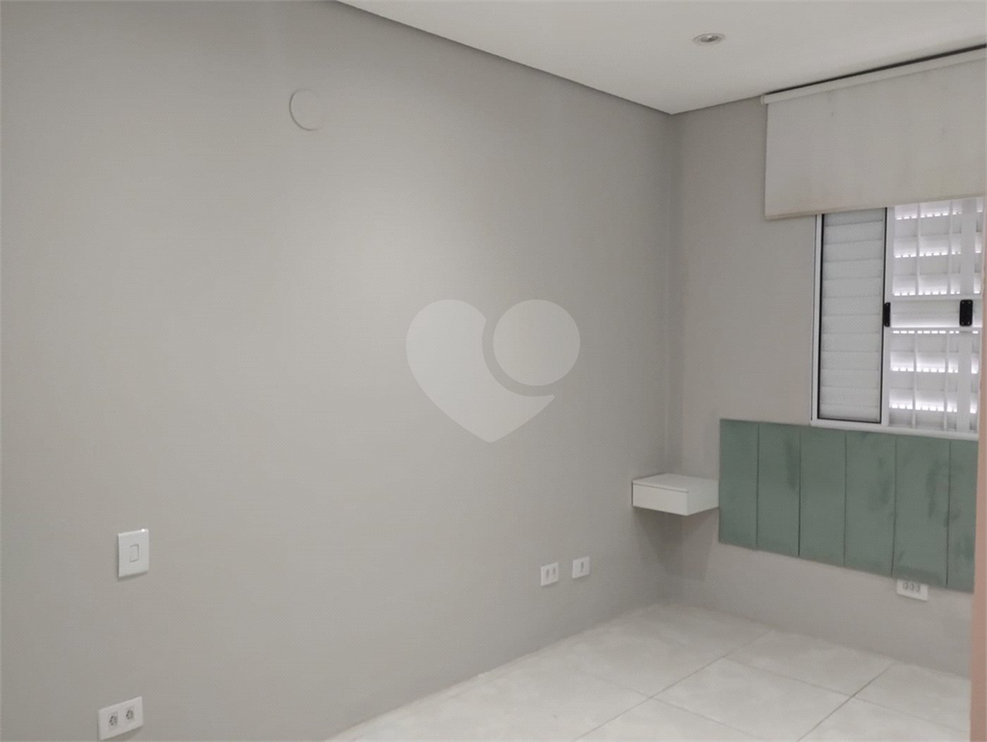 Casa Térrea à venda com 1 quarto em Vila Nivi, São Paulo, SP