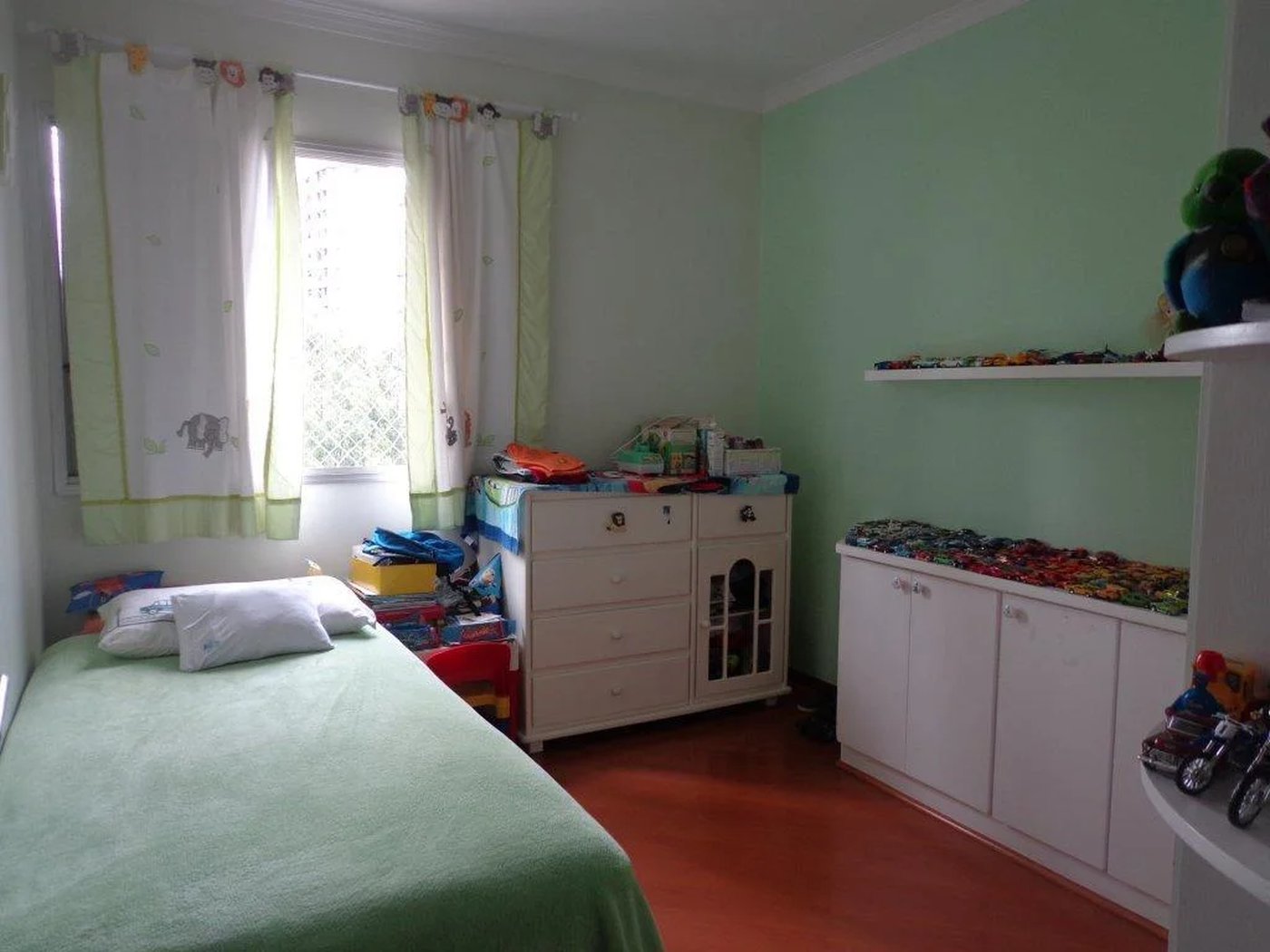 Apartamento à venda com 3 quartos, sendo 1 suíte,  em Jardim Londrina, São Paulo, SP