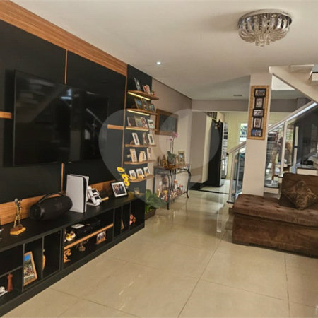 Casa à venda com 3 quartos, sendo 1 suíte,  no condomínio Comdomínio Real Park Tietê, Mogi das Cruzes - SP