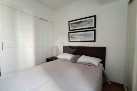 Flat à venda com 1 quarto em Moema, São Paulo, SP