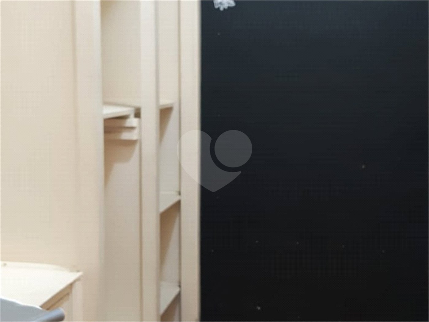 Casa à venda com 4 quartos, sendo 1 suíte, em Horto, São Paulo, SP