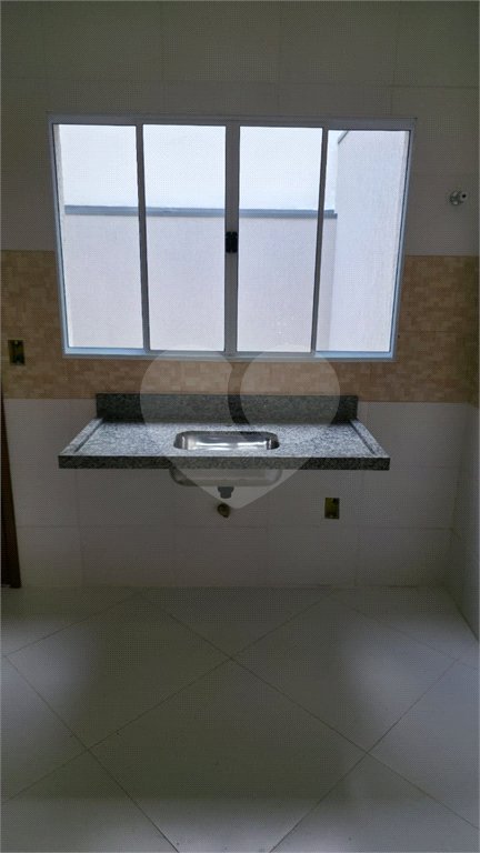 Sobrado à venda com 2 quartos em Guaianazes, São Paulo, SP
