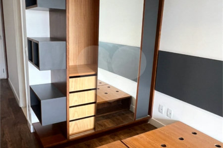 Apartamento à venda com 2 quartos em Itaim Bibi, São Paulo, SP