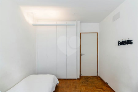 Apartamento à venda com 3 quartos, sendo 1 suíte, em Jardim Paulista, São Paulo, SP