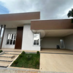 Casa à venda com 3 suítes em Vila Popular, Itapetininga, SP
