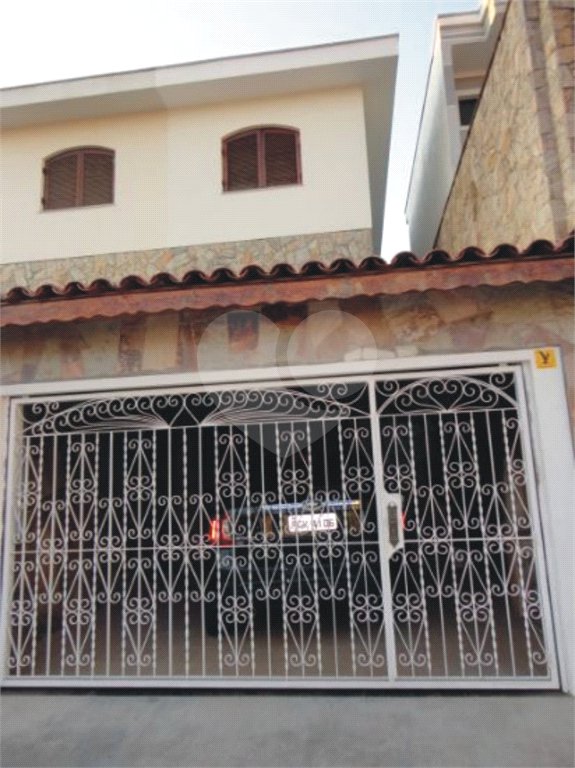 Sobrado à venda com 4 quartos, sendo 1 suíte, em Vila Gustavo, São Paulo, SP