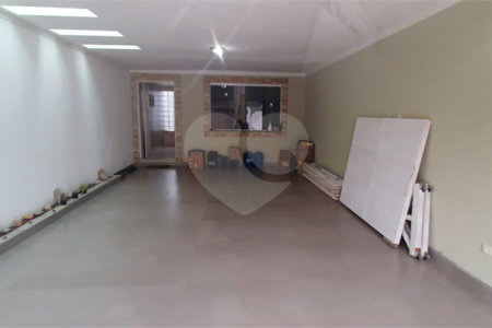 Sobrado à venda com 4 quartos, sendo 1 suíte, em Vila Lúcia, São Paulo, SP