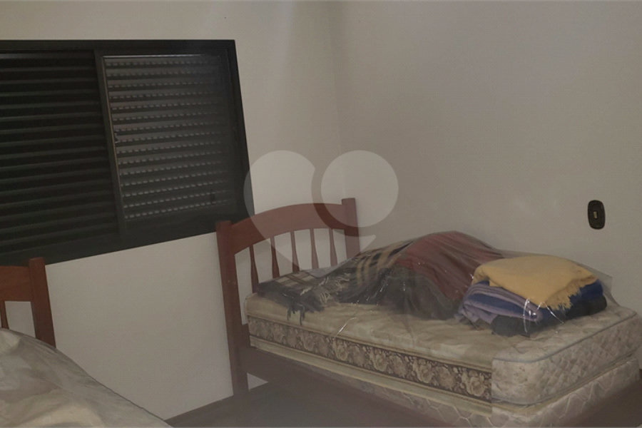 Casa à venda com 5 quartos, sendo 2 suítes, no condomínio Alpes da Cantareira, Mairiporã - SP