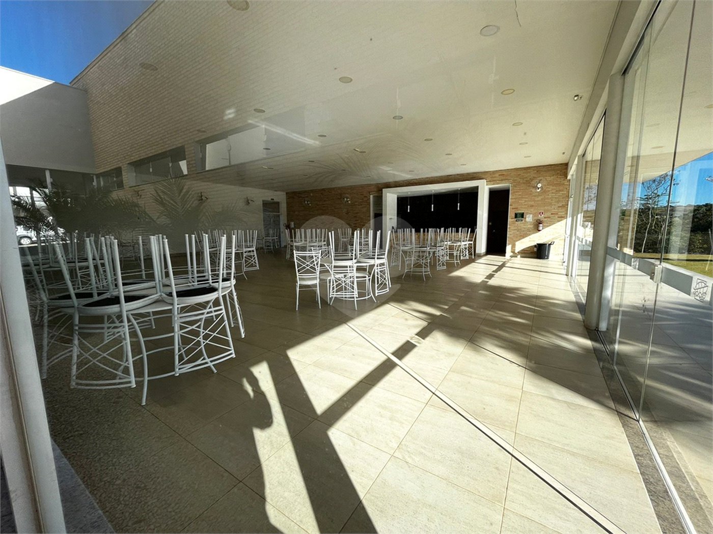 Casa à venda com 3 suítes no condomínio Portal dos Bandeirantes, Salto - SP