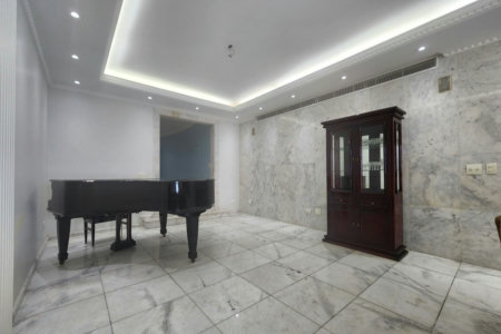 Apartamento Alto Padrão Frente Mar com 4 Dormitórios, 3 Suítes e 3 Vagas na Orla de Santos