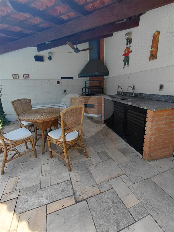 Casa à venda com 4 suítes no condomínio Ville Bourghese, São Paulo - SP