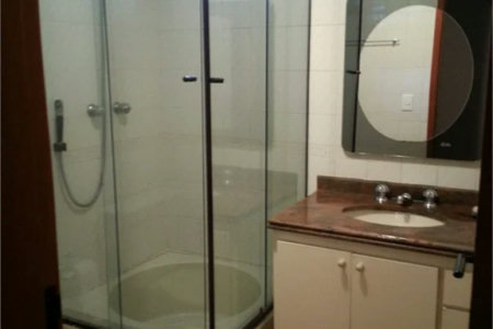 Apartamento à venda com 3 quartos, sendo 1 suíte,  em Jardim Vitória Régia, São Paulo, SP