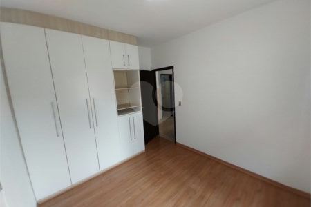 Casa à venda com 3 quartos em Vila Bossi, Louveira, SP