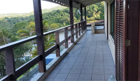 Casa à venda com 5 quartos, sendo 2 suítes, no condomínio Alpes da Cantareira, Mairiporã - SP