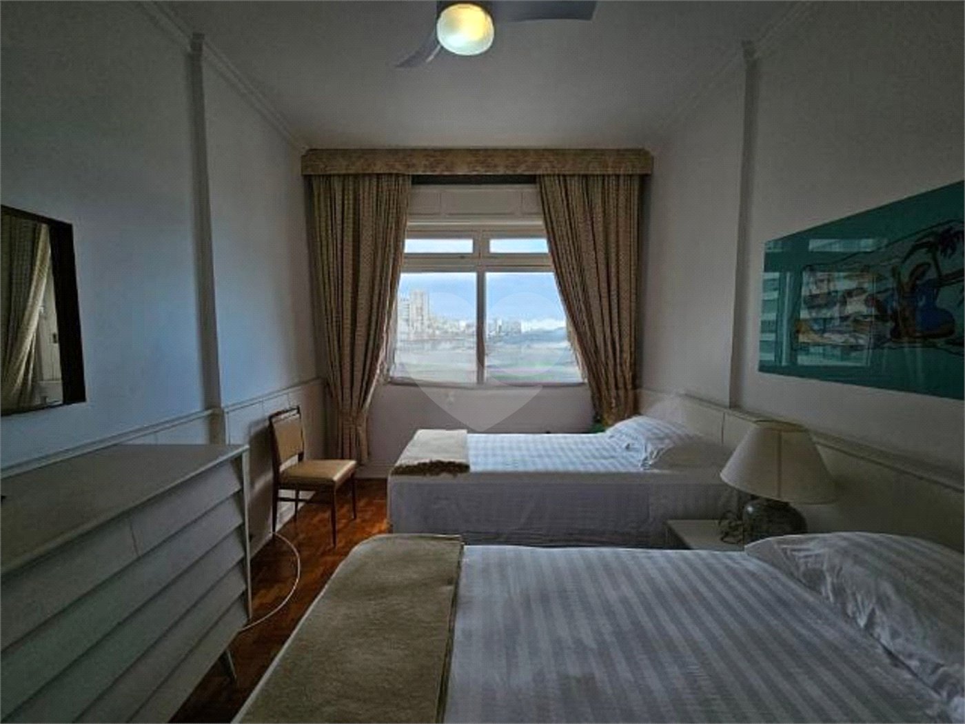 Apartamento à venda com 4 quartos em Pitangueiras, Guarujá, SP