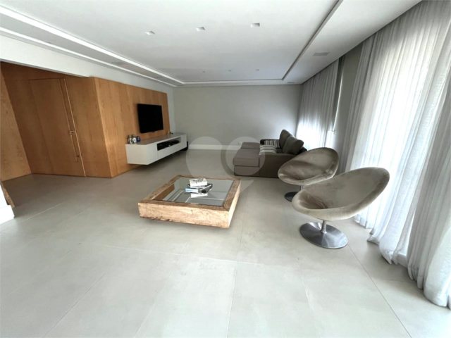 Apartamento à venda com 4 suítes em Aclimação, São Paulo, SP