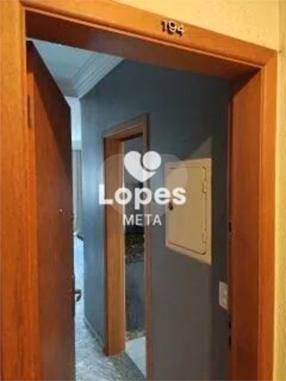 Apartamento à venda com 3 quartos, sendo 1 suíte, em Parque Residencial Aquarius, São José dos Campos, SP