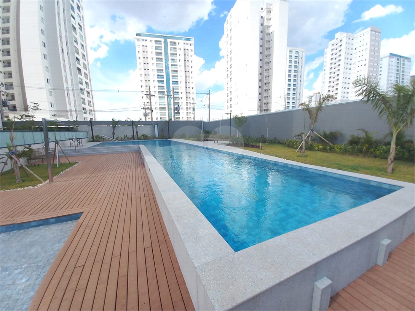 Apartamento para alugar com 3 quartos, sendo 1 suíte,  em Parque Campolim, Sorocaba, SP