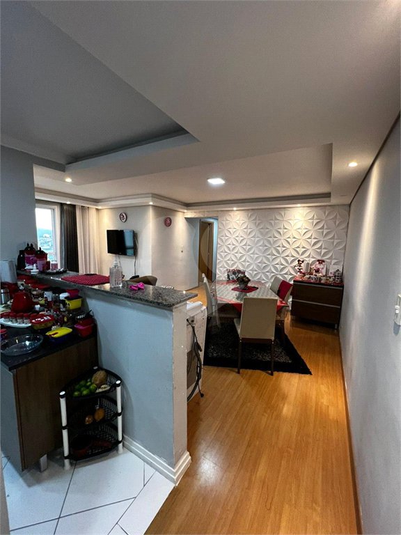 Apartamento à venda com 3 quartos, sendo 1 suíte, em Vila Nossa Senhora das Vitórias, Mauá, SP