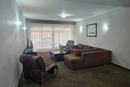 Casa à venda com 3 quartos, sendo 1 suíte,  em Jabaquara, São Paulo, SP