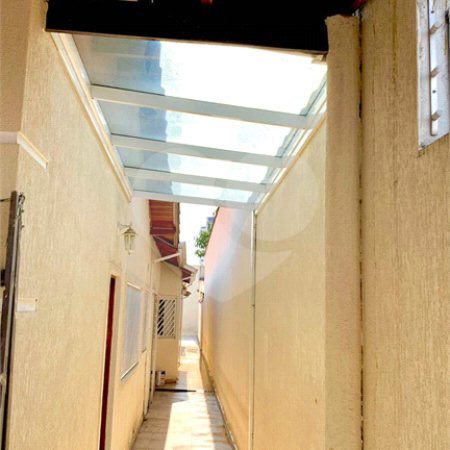 Casa à venda com 3 quartos, sendo 1 suíte, em Vila Figueira, Suzano, SP