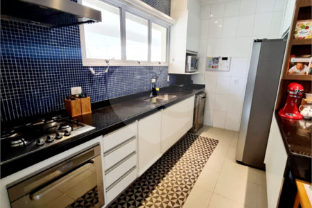Casa à venda com 3 suítes no condomínio Villa Splendore, São Paulo - SP
