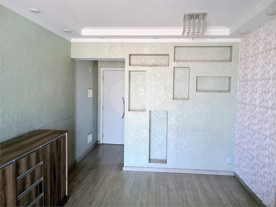 Apartamento à venda com 3 quartos, sendo 1 suíte,  em Vila Maria Alta, São Paulo, SP