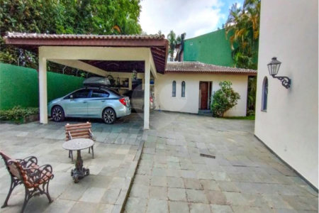 Casa de Vila à venda com 4 quartos, sendo 2 suítes, em Granja Julieta, São Paulo, SP
