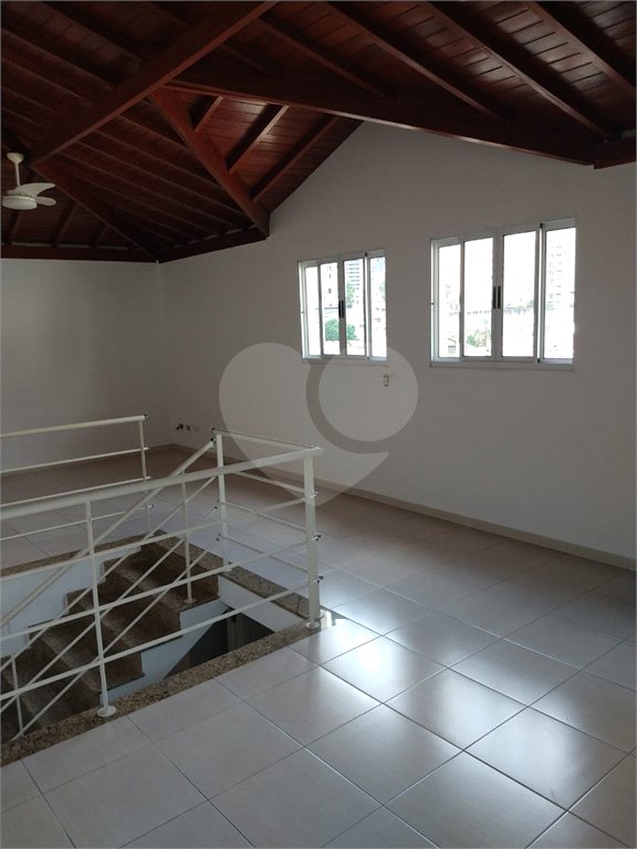 Sobrado à venda com 3 suítes em Santana, São Paulo, SP