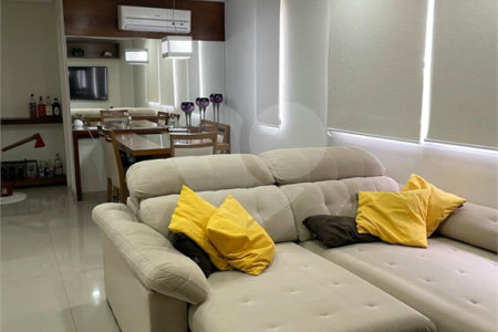 Casa à venda com 3 suítes no condomínio Tamboril, São Paulo - SP